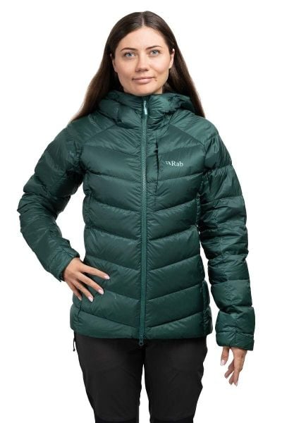 Kurtka trekkingowa puchowa damska Glaceon Pro Women. Zielone kurtki damskie RAB, na zimę, s, bez wzorów, z materiału, z kapturem. Za 1,259.99 zł.