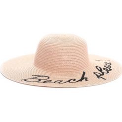 Różowy Kapelusz Radiance. Czerwone kapelusze damskie Born2be, z aplikacjami. Za 29.99 zł.