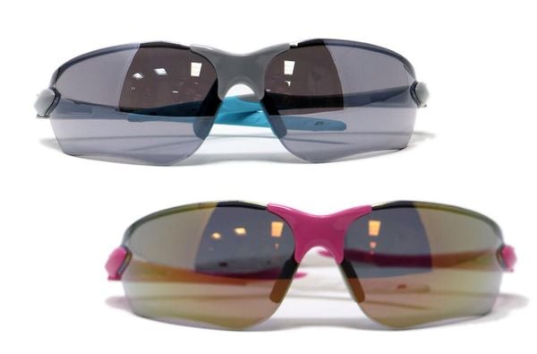 Okulary sportowe GLASS-3. Niebieskie okulary przeciwsłoneczne męskie BARNETT. Za 164.00 zł.