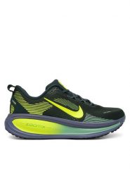 Nike Buty do biegania Vomero 18 HM6803 301 Zielony. Zielone obuwie do biegania damskie Nike. Za 649.99 zł.
