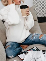 Milan Kiss Sweter w kolorze kremowym rozmiar: L. Brązowe golfy damskie Milan Kiss, l, bez wzorów, bez ramiączek. Za 165.99 zł.