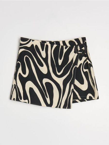 Spódnico-spodenki - wielobarwny. Szorty damskie Sinsay, bez wzorów. Za 39.99 zł.