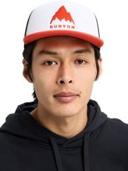 Burton Czapka "I-80 Trucker" w kolorze biało-czerwono-czarnym rozmiar: onesize. Białe czapki męskie Burton, bez wzorów, z materiału, sportowe. Za 95.95 zł.