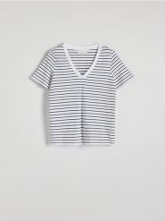 T-shirt regular z dekotem V - wielobarwny. T-shirty damskie Reserved, l, bez wzorów, z bawełny, bez kołnierzyka. Za 35.99 zł.