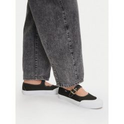 Baleriny Vans. Czarne baleriny damskie Vans, bez wzorów, bez obcasa. Za 189.99 zł.