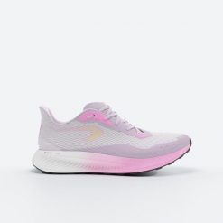 Buty do biegania damskie Kiprun KD 500.3. Czerwone obuwie do biegania damskie KIPRUN. W wyprzedaży za 249.99 zł.