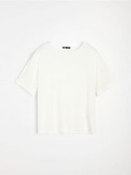 Koszulka z krótkim rękawem z wiskozą - kremowy. Białe t-shirty damskie Sinsay, l, bez wzorów, z wiskozy, bez kołnierzyka. Za 35.99 zł.