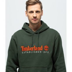 Timberland Bluza Outdoor Archive Hoodie , granatowy, rozmiar M. Niebieskie bluzy z kapturem męskie Timberland, m, z bawełny. W wyprzedaży za 383.99 zł.