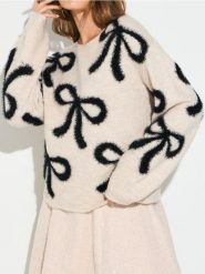 Sweter - Inny. Swetry klasyczne damskie Sinsay, l, bez kołnierzyka. W wyprzedaży za 35.99 zł.