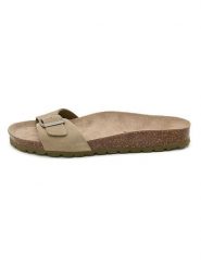 JOLANA & FENENA Skórzane klapki w kolorze khaki rozmiar: 42. Brązowe klapki damskie JOLANA & FENENA, bez wzorów, bez obcasa. Za 127.35 zł.