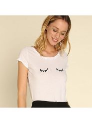 WOOOP Koszulka "Eyes Closed" w kolorze białym rozmiar: S. Białe bluzki damskie Wooop, s, bez wzorów, z bawełny, bez kołnierzyka. Za 56.99 zł.