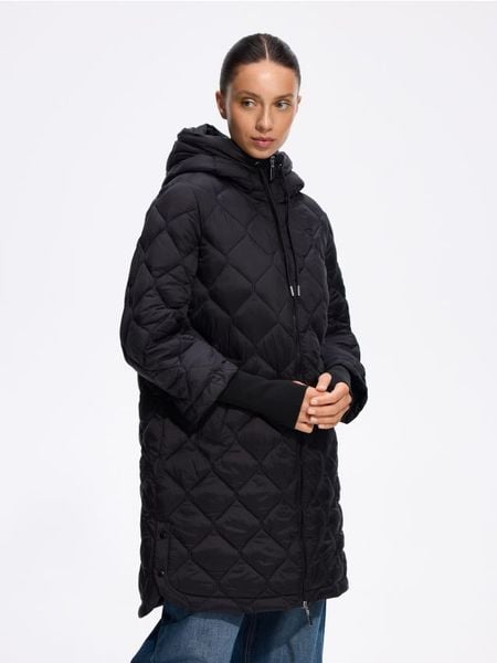 Długa kurtka z kapturem - czarny. Czarne kurtki damskie Reserved, l, bez wzorów, z tkaniny, z kapturem. Za 179.99 zł.