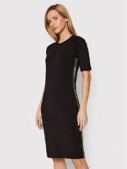 DKNY Sport Sukienka codzienna DP1D4481 Czarny Regular Fit. Czarne sukienki damskie DKNY Sport, na co dzień, xs, bez wzorów, z bawełny, sportowe, bez kołnierzyka, bez ramiączek, proste. Za 199.99 zł.