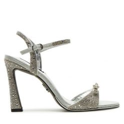 Sandały Steve Madden. Szare sandały damskie Steve Madden, bez wzorów, bez obcasa, na szpilce. Za 409.99 zł.
