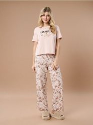 Bawełniana piżama dwuczęściowa z psim motywem - różowy. Czerwone piżamy damskie Sinsay, l, bez wzorów, z bawełny, bez ramiączek. Za 49.99 zł.