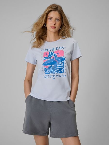 4F T-shirt regular z nadrukiem damski - niebieski M. Niebieskie t-shirty damskie 4f, m, bez wzorów, z bawełny, bez kołnierzyka. Za 59.99 zł.