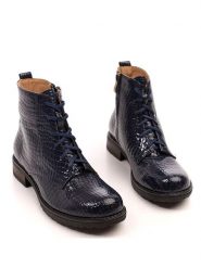 BOSCCOLO Skórzane botki w kolorze granatowym rozmiar: 40. Niebieskie botki damskie Bosccolo, z lakierowanej skóry, bez obcasa, bez zapięcia. Za 187.52 zł.