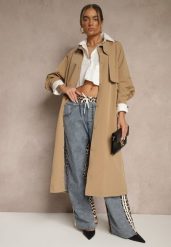 Beżowy Płaszcz w Stylu Trencza Vintage z Asymetryczną Zakładką i Paskiem Davivellea. Brązowe płaszcze damskie Renee, m, bez wzorów, z jeansu, eleganckie. Za 169.99 zł.
