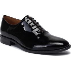 Półbuty GINO ROSSI - Rudi MPU382-K66-0600-9900-0 99. Czarne buty wizytowe męskie Gino Rossi, z lakierowanej skóry, bez zapięcia. Za 349.00 zł.