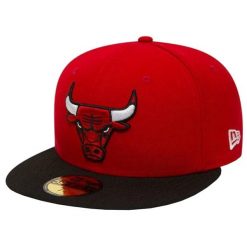 Czapka z daszkiem męska New Era Chicago Bulls NBA Basic Cap. Czarne czapki męskie New Era, bez wzorów, z materiału, sportowe. Za 139.99 zł.