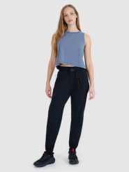 4F Spodnie casual damskie - czarne XL. Czarne spodnie materiałowe damskie 4f, bez wzorów, z materiału, casualowe. W wyprzedaży za 139.99 zł.