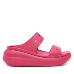 Klapki Crocs. Czerwone klapki damskie Crocs, bez wzorów, bez obcasa. Za 149.99 zł.