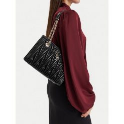 Torebka Eva Minge. Czarne torebki klasyczne damskie Eva Minge, bez wzorów, bez dodatków. Za 299.99 zł.