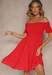 Czerwona Sukienka z Bawełny Hiszpanka Tolarelle. Czerwone sukienki damskie Renee, na co dzień, m, bez wzorów, z bawełny, eleganckie, bez kołnierzyka, bez ramiączek, mini. W wyprzedaży za 38.49 zł.