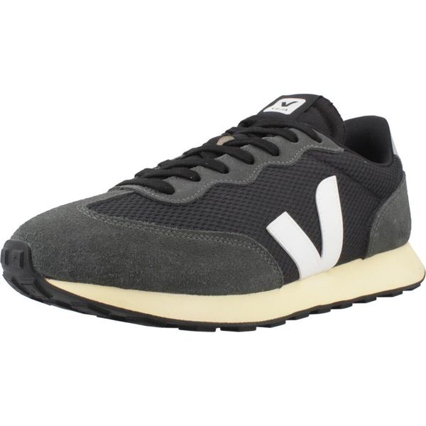 Buty VEJA RIO BRANCO II Czarny. Czarne buty trekkingowe męskie Veja, ze skóry, bez zapięcia, trekkingowe. Za 536.99 zł.