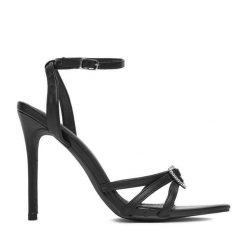 Sandały DeeZee. Czarne sandały damskie DeeZee, bez wzorów, bez obcasa, na szpilce. Za 179.99 zł.