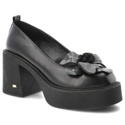 Półbuty damskie Karino, skórzane z ozdobnym kwiatem na wysokim klocku wsuwane i z okrągłym noskiem, czarne lico, 5771-076-P. Czarne półbuty damskie Karino, bez wzorów, z jeansu, eleganckie, z okrągłym noskiem, bez obcasa, na platformie. Za 349.00 zł.