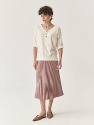 TATUUM Bluzka w kolorze kremowym rozmiar: XL. Brązowe bluzki damskie Tatuum, xl, bez wzorów, z bawełny, bez kołnierzyka, bez ramiączek. Za 86.45 zł.