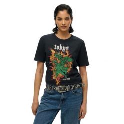 Damska koszulka na co dzień Superdry Neo Trad Tattoo. Czarne topy sportowe damskie Superdry., bez wzorów, bez ramiączek. W wyprzedaży za 156.95 zł.