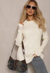 Jasnobeżowy Sweter z Wiskozą Ozdobiony Tłoczeniem Savra. Brązowe swetry klasyczne damskie Renee, s, z jeansu, bez kołnierzyka. Za 99.99 zł.