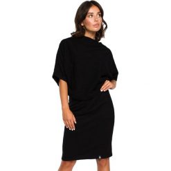Sukienka w kolorze czarnym. Czarne sukienki damskie Be Wear, xl, bez wzorów, bez kołnierzyka, bez ramiączek, midi. Za 159.95 zł.