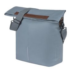 Torba na rower miejski, grafitowo-niebieska. Niebieskie torby męskie na ramię BASIL, bez wzorów, bez dodatków. Za 294.80 zł.