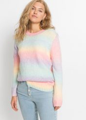 Sweter w cieniowanym kolorze. Czerwone swetry klasyczne damskie bonprix, bez kołnierzyka. Za 127.99 zł.