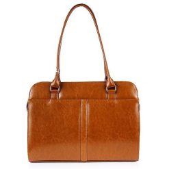Torebka skórzana damska klasyczna DAN-A T144 camel. Brązowe torebki klasyczne damskie DAN-A, bez wzorów, ze skóry, bez dodatków. Za 399.99 zł.