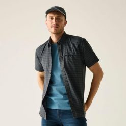 Koszula Regatta Mindano. Szare koszule męskie Regatta, bez wzorów, bez kołnierzyka, bez ramiączek. W wyprzedaży za 139.99 zł.