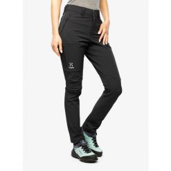 Spodnie softshell damskie Haglofs Moran Softshell Slim Pant. Czarne spodnie dresowe damskie Haglöfs, na lato, bez wzorów, z softshellu. Za 471.99 zł.