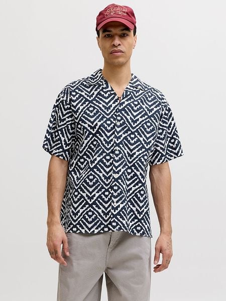 Jack & Jones Koszula "Milo" - Loose fit - w kolorze granatowym rozmiar: L. Niebieskie koszule męskie Jack & Jones, l, bez wzorów, z bawełny, bez kołnierzyka, bez ramiączek. Za 79.03 zł.