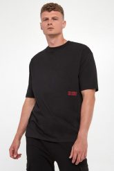 T-shirt męski z logo KARL LAGERFELD. T-shirty męskie Karl Lagerfeld, l, bez wzorów, bez kołnierzyka. W wyprzedaży za 272.35 zł.