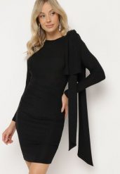 Czarna Dopasowana Brokatowa Sukienka z Wiskozą Ozdobiona Kokardą na Ramieniu liala. Czarne sukienki damskie Born2be, na co dzień, l, bez wzorów, z wiskozy, eleganckie, bez kołnierzyka, bez ramiączek, mini, dopasowane. W wyprzedaży za 135.99 zł.