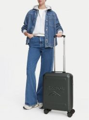 Reebok Walizka kabinowa CEO-RBK-WAL-024-CCC-S -GREEN Zielony ciemny. Zielone walizki Reebok, bez wzorów. Za 229.99 zł.