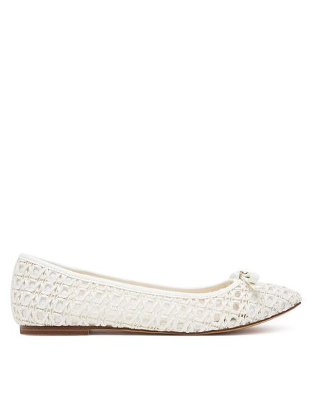 TWINSET Baleriny 251TGT030 Biały. Białe baleriny damskie Twinset, bez wzorów, ze skóry, bez obcasa. Za 429.99 zł.