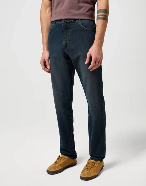 MESKIE SPODNIE WRANGLER TEXAS SLIM OLD RIVER 112371013. Spodnie materiałowe męskie Wrangler, bez wzorów, z jeansu. Za 219.99 zł.