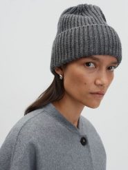 Someday Czapka beanie "Beky" w kolorze antracytowym rozmiar: onesize. Czarne czapki zimowe damskie Someday, ze skóry. Za 39.99 zł.