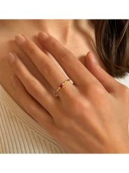 OR Carats Złoty pierścionek z diamentem i kamieniem szlachetnym rozmiar: 58. Czerwone pierścionki damskie OR Carats, z diamentem, złote. Za 565.99 zł.