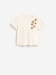 T-shirt z ozdobnymi aplikacjami - kremowy. Białe t-shirty damskie Reserved, l, z aplikacjami, z bawełny, bez kołnierzyka. Za 79.99 zł.