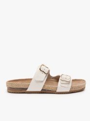 Kremowe klapki z dwoma paskami. Brązowe klapki damskie Ryłko, bez wzorów, ze skóry, bez obcasa, na płaskiej podeszwie. Za 379.99 zł.